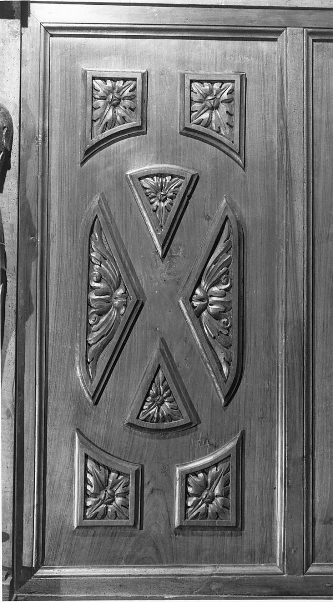 Motivi decorativi vegetali (decorazione plastica) - ambito mantovano (sec. XVII)