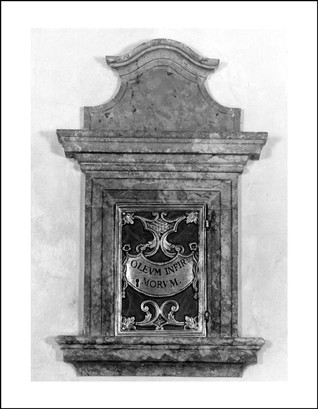 armadietto per oli santi, opera isolata - produzione lombarda (sec. XVII)