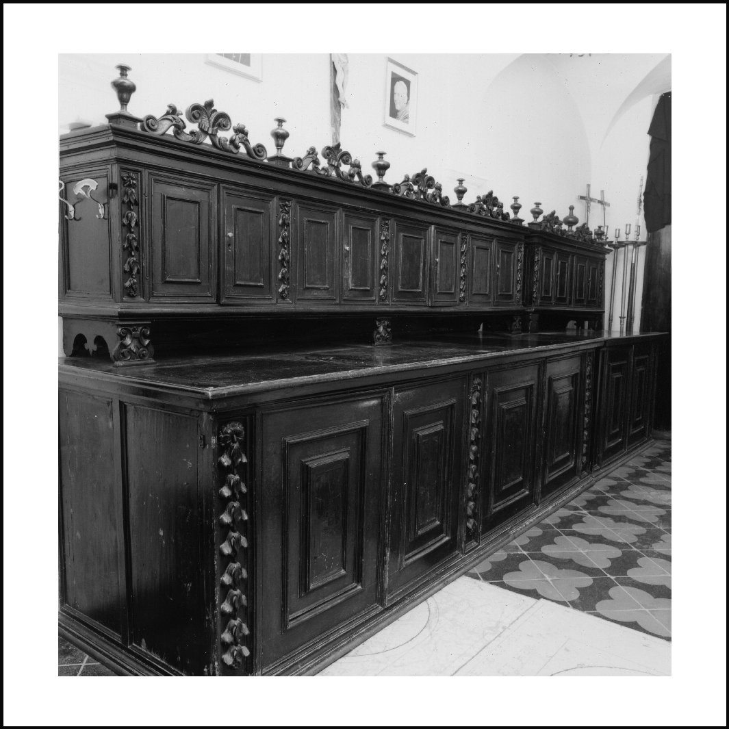 mobile da sacrestia, opera isolata - ambito lombardo (seconda metà sec. XVIII)