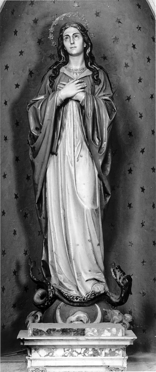 Madonna Immacolata (statua, opera isolata) di Righetti Emilio (sec. XX)