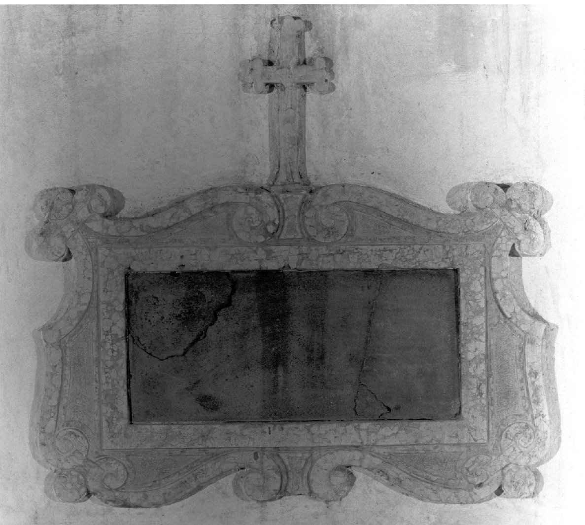 lapide, opera isolata - ambito mantovano (prima metà sec. XVII)