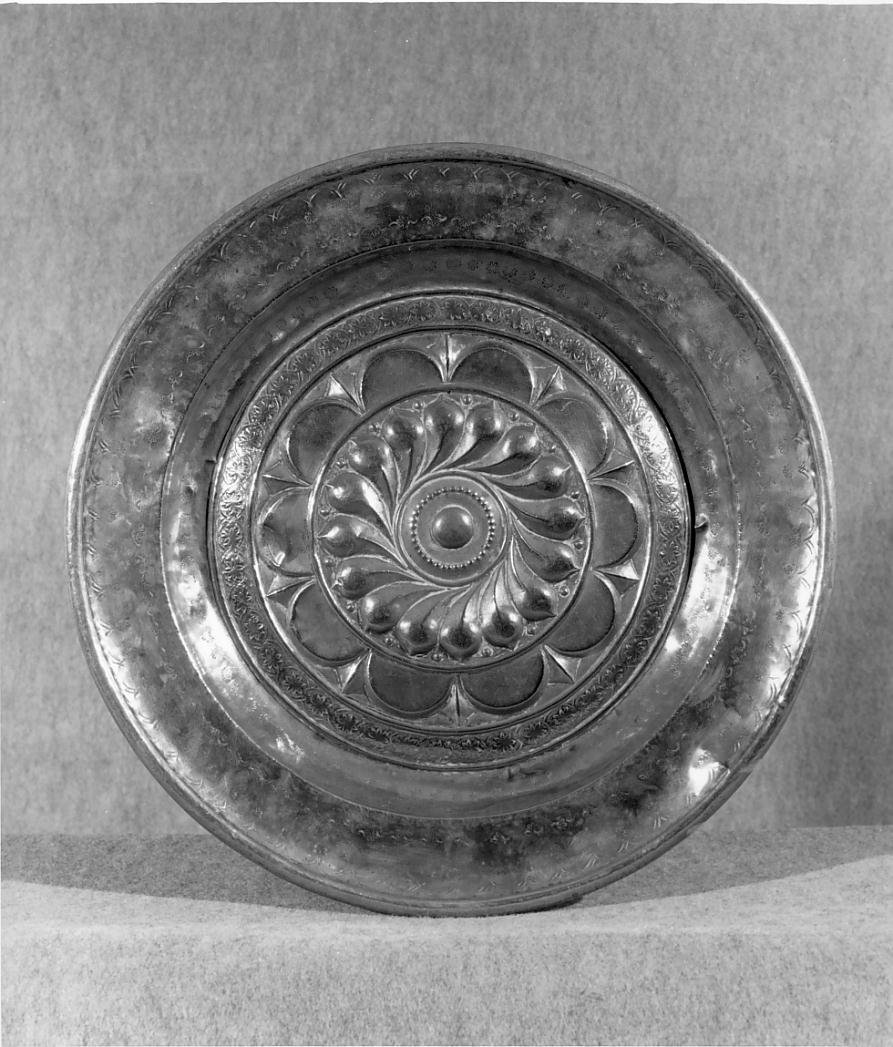 piatto per elemosine - ambito mantovano (primo quarto sec. XVI)