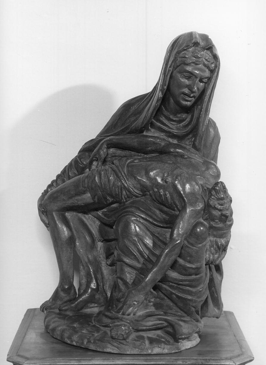 Pieta' (gruppo scultoreo) - ambito mantovano (prima metà sec. XX)