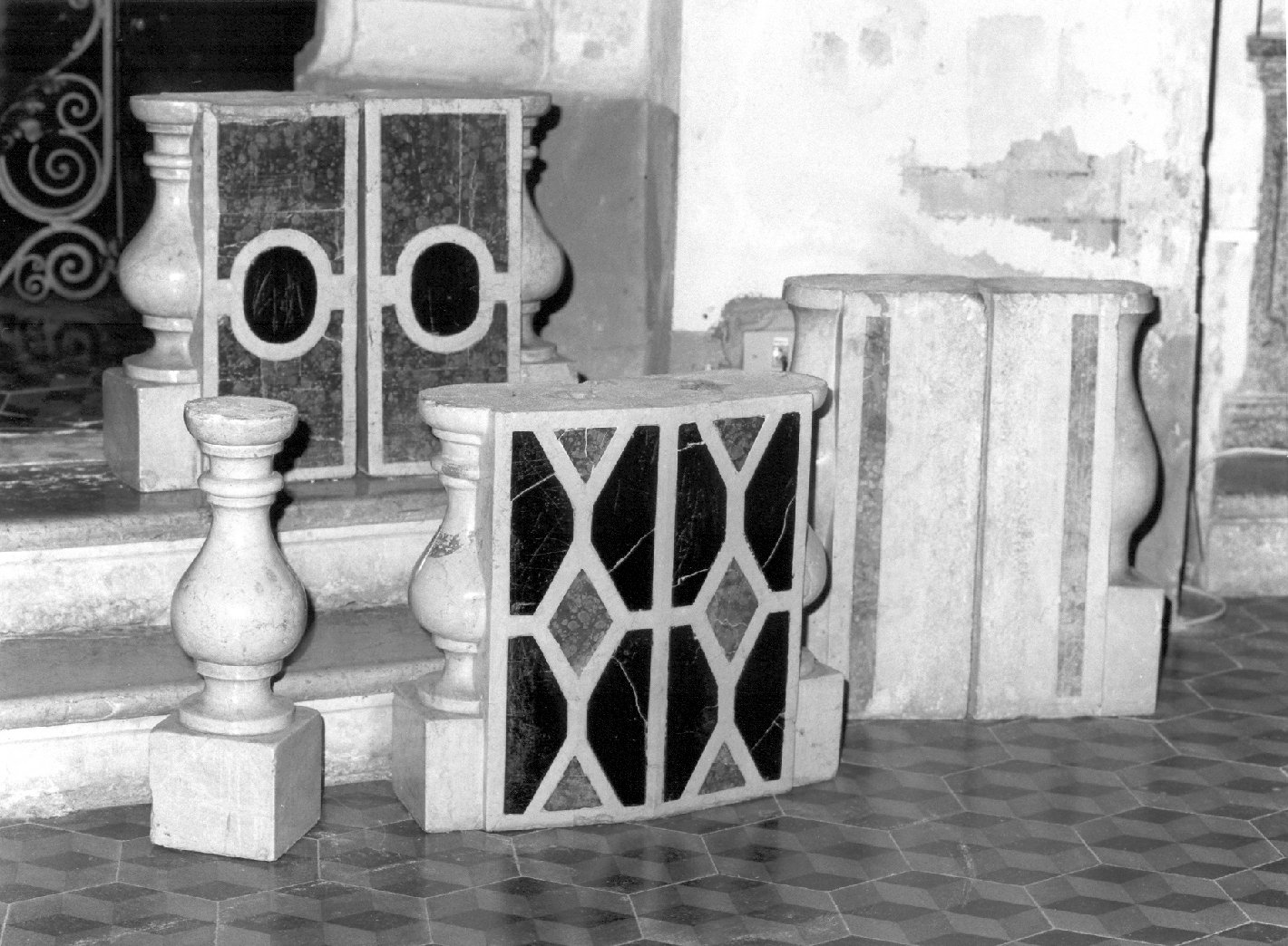 balaustrata, frammento - ambito lombardo (fine/inizio secc. XVII/ XVIII)