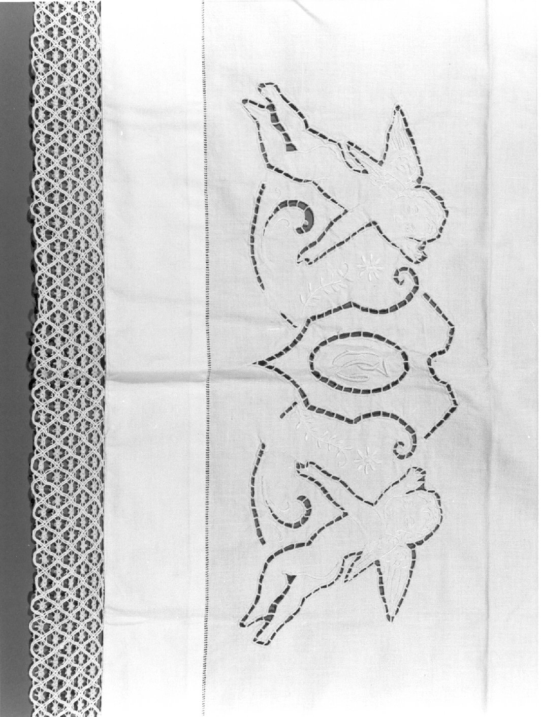 tovaglia, opera isolata - manifattura mantovana (ultimo quarto sec. XX)