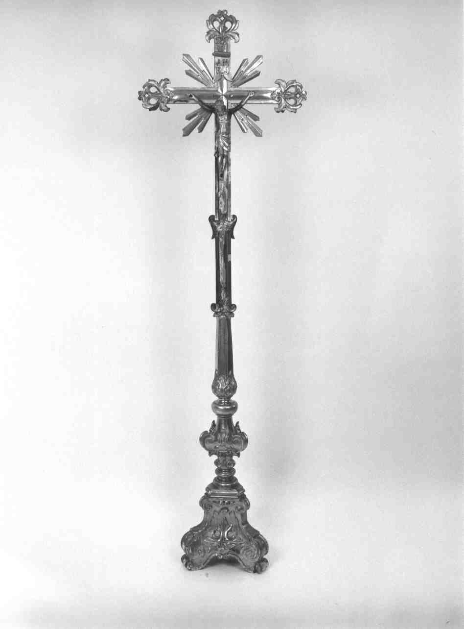 croce d'altare, elemento d'insieme di Gallina Giuseppe (sec. XX)