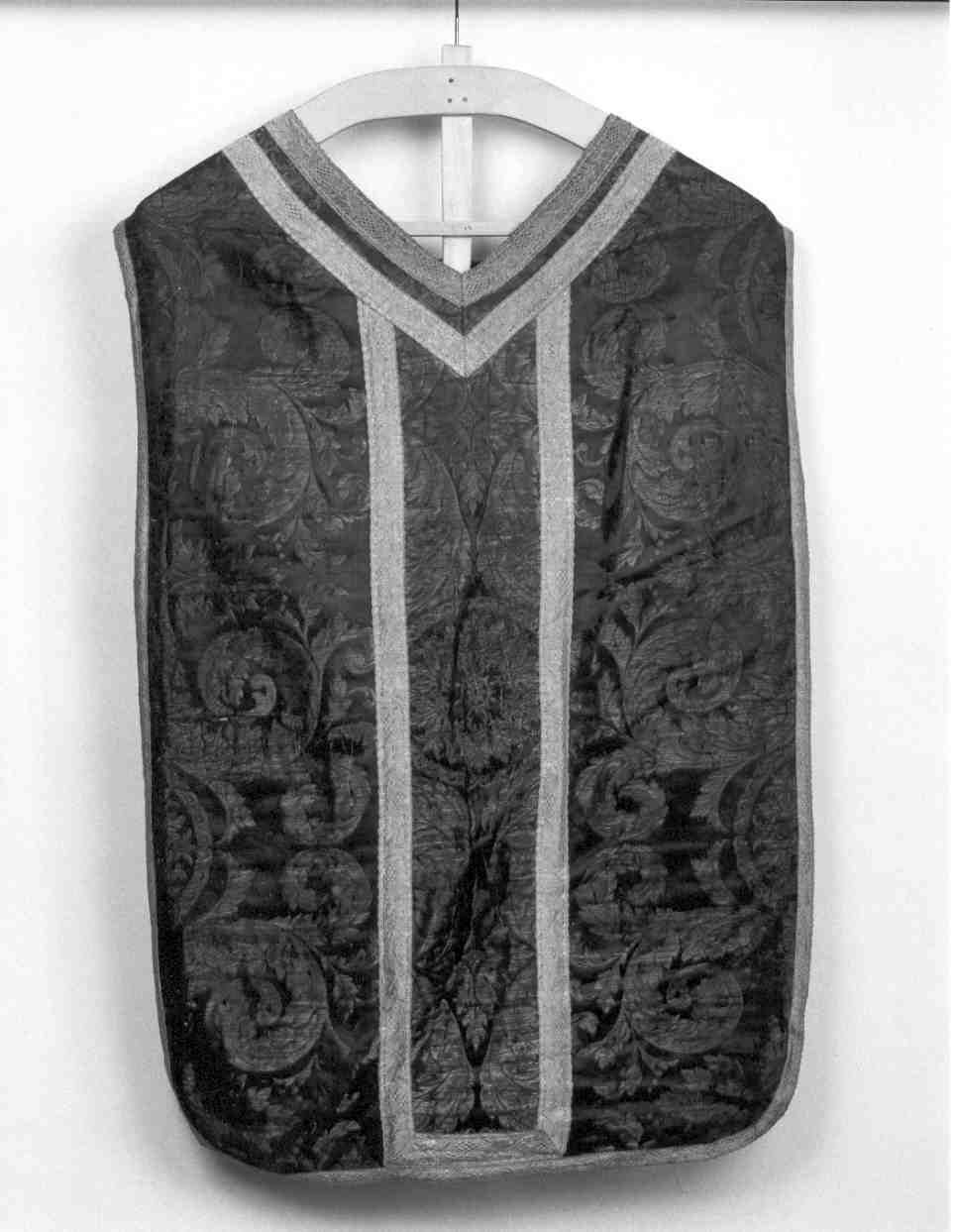 paramento liturgico, insieme - manifattura mantovana (primo quarto sec. XX)