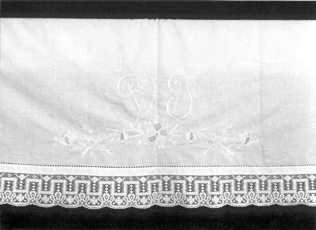 tovaglia da comunione, opera isolata - manifattura mantovana (fine/inizio secc. XIX/ XX)