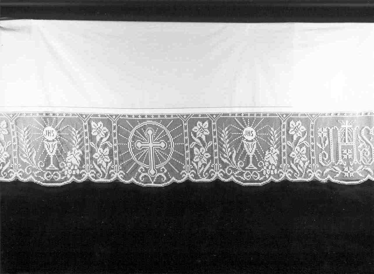 tovaglia d'altare, opera isolata - manifattura mantovana (secondo quarto sec. XX)