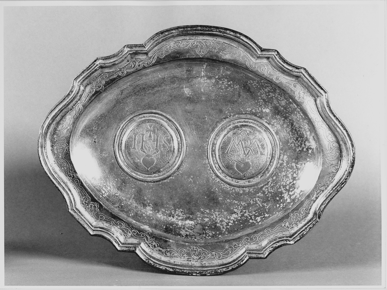 vassoio, opera isolata - ambito lombardo (seconda metà sec. XIX)