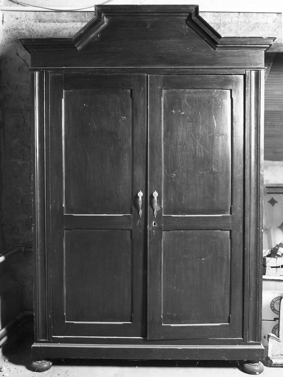 armadio, opera isolata - ambito lombardo (ultimo quarto sec. XIX)