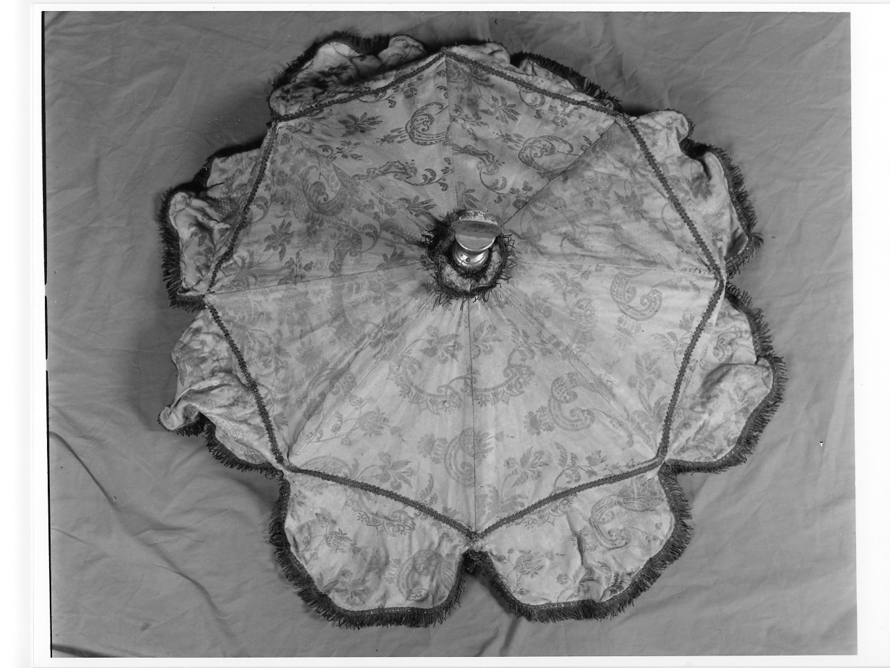 ombrellino processionale, opera isolata - manifattura italiana (seconda metà sec. XIX)