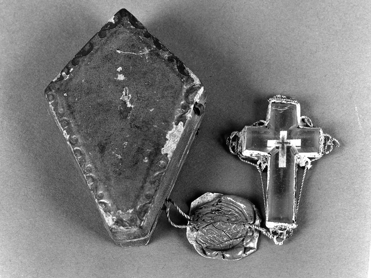 stauroteca, opera isolata - ambito lombardo (secondo quarto sec. XVIII)