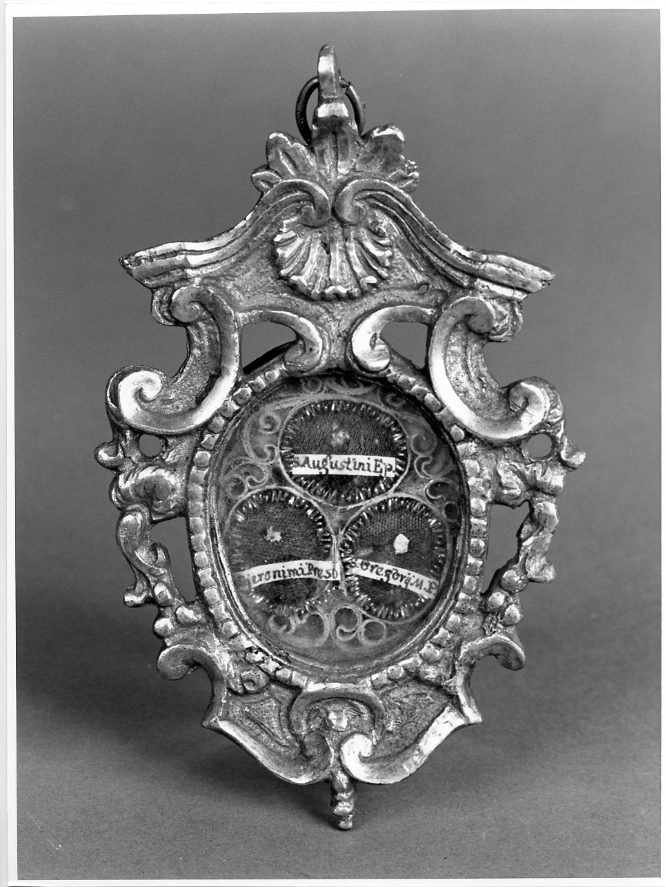 reliquiario a capsula - a medaglione, serie - ambito lombardo (ultimo quarto sec. XVIII)