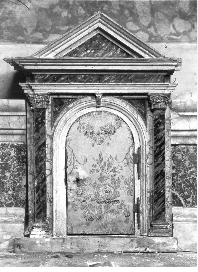 tabernacolo - a tempietto con pianta poligonale, elemento d'insieme - ambito mantovano (prima metà, prima metà sec. XIX, sec. XIX)