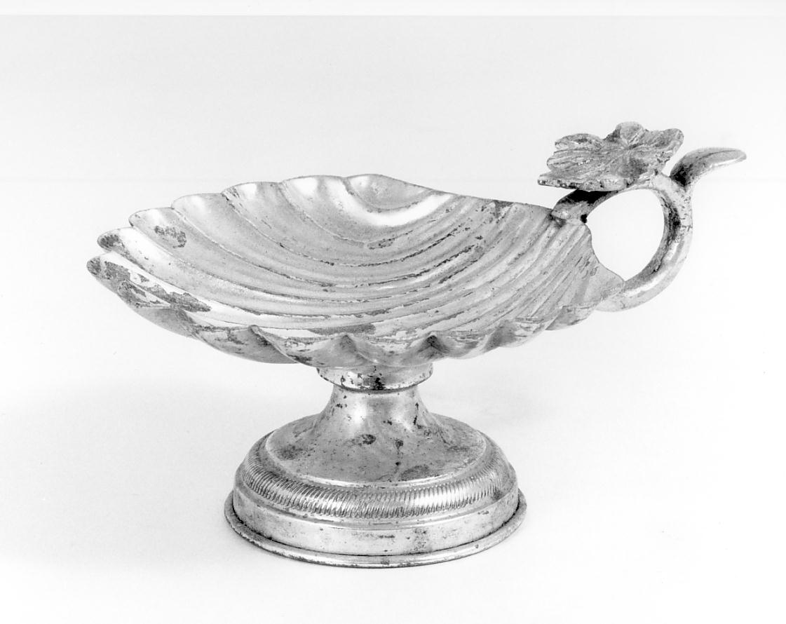 conchiglia battesimale, opera isolata - produzione lombarda (sec. XIX)