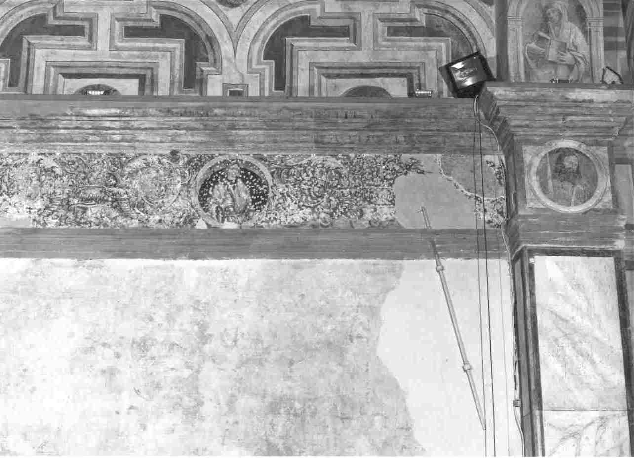 finte architetture con busto di santo martire e motivi decorativi (dipinto, opera isolata) - ambito bresciano (sec. XVI)