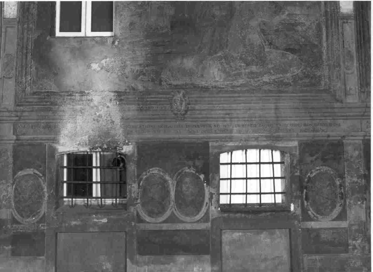 motivi decorativi a medaglioni con figure maschili (dipinto, opera isolata) - ambito bresciano (sec. XVII)