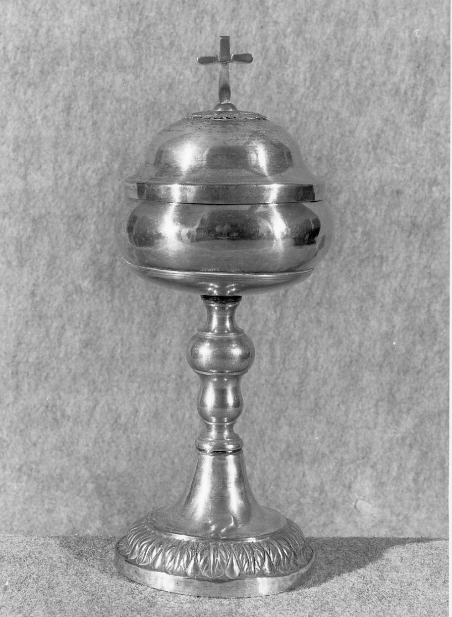 pisside - ambito mantovano (secondo quarto sec. XX)