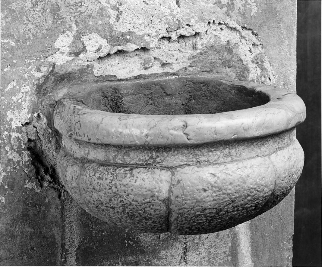 acquasantiera, opera isolata - ambito cremonese (sec. XVIII)