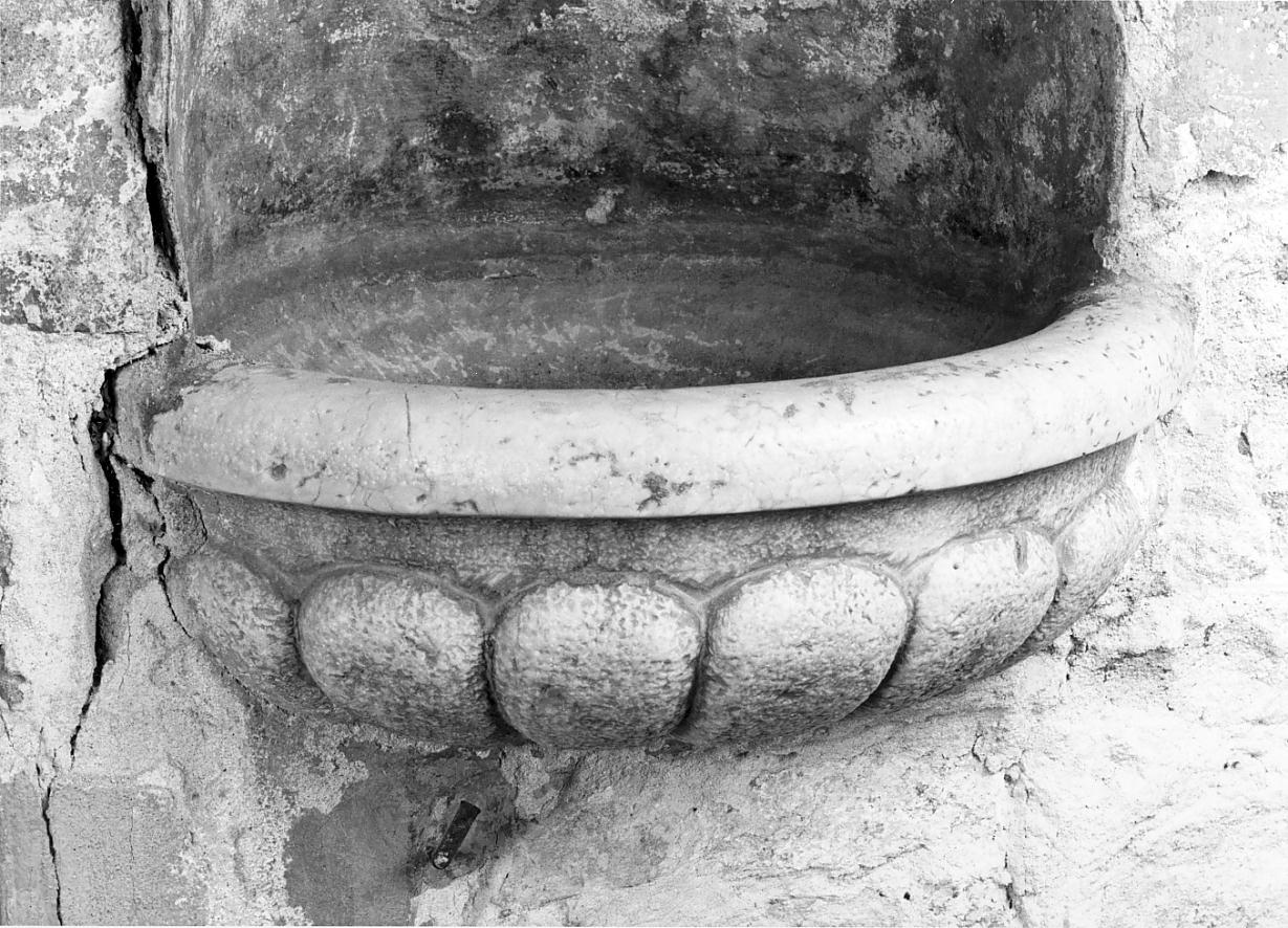 acquasantiera, opera isolata - ambito cremonese (sec. XVIII)