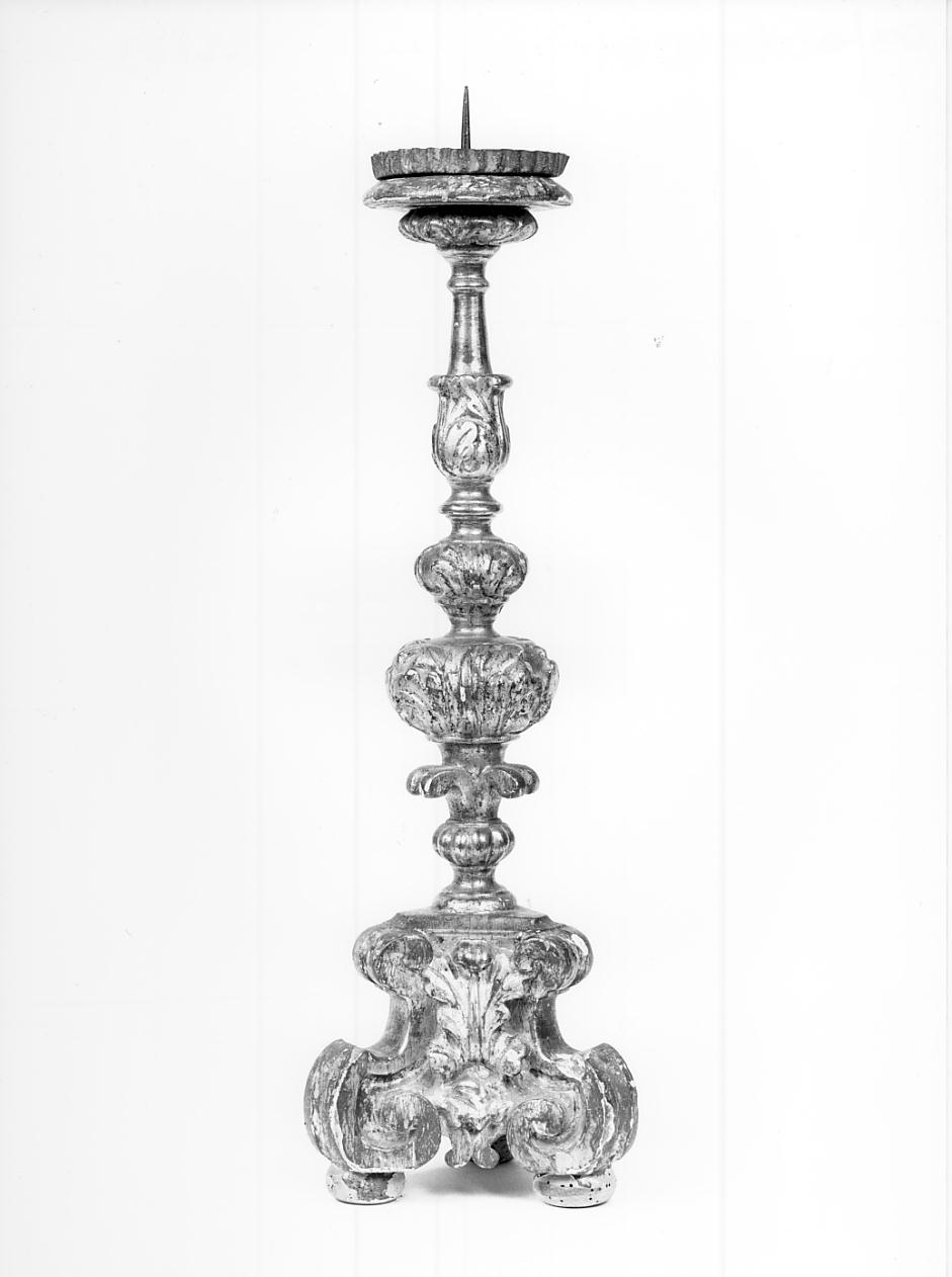 candeliere d'altare, serie - ambito cremonese (prima metà sec. XVIII)