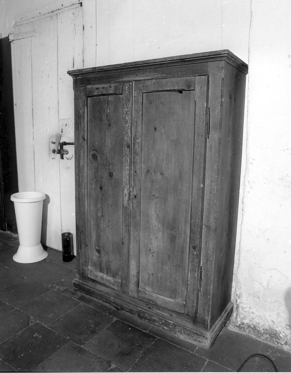 armadio, opera isolata - ambito lombardo (seconda metà sec. XIX)