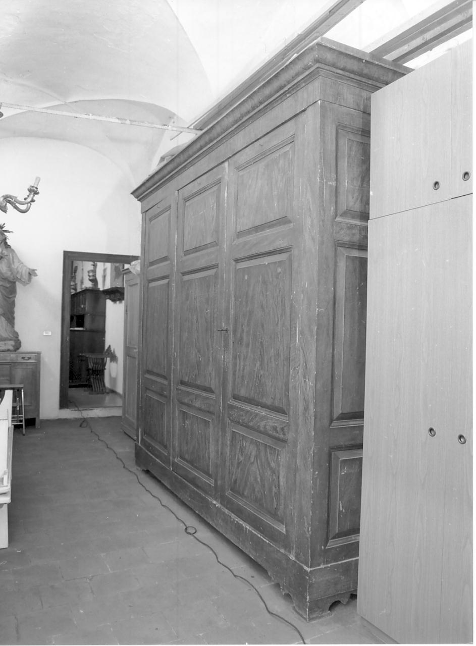 armadio, opera isolata - ambito lombardo (seconda metà sec. XVIII)