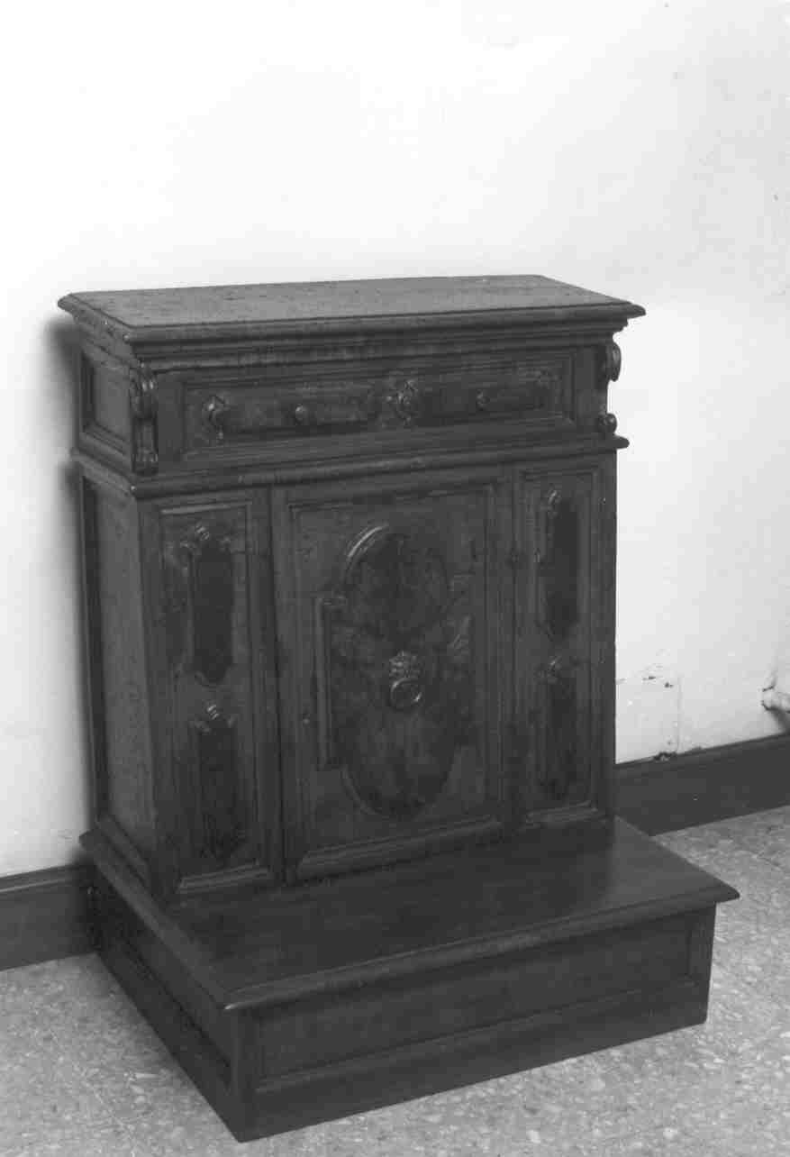 inginocchiatoio, opera isolata - bottega lombarda (sec. XVII)