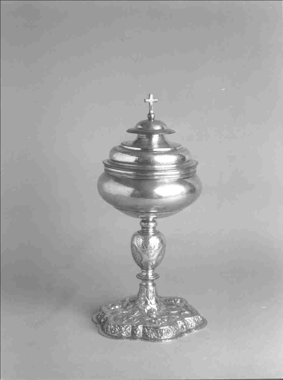 pisside, opera isolata - bottega lombarda (seconda metà sec. XVII)