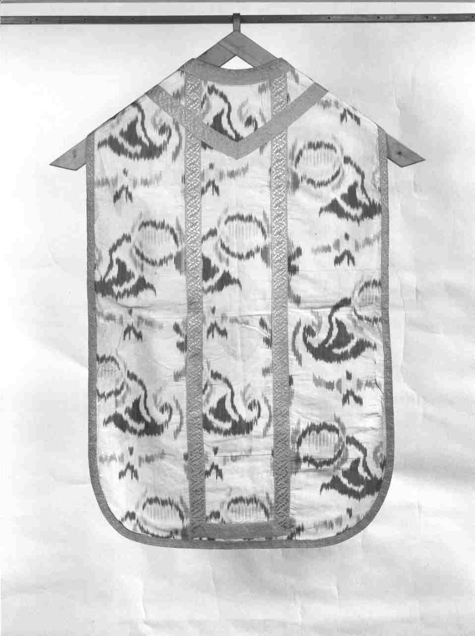 paramento liturgico, insieme - manifattura lombarda (fine/inizio secc. XIX/ XX)