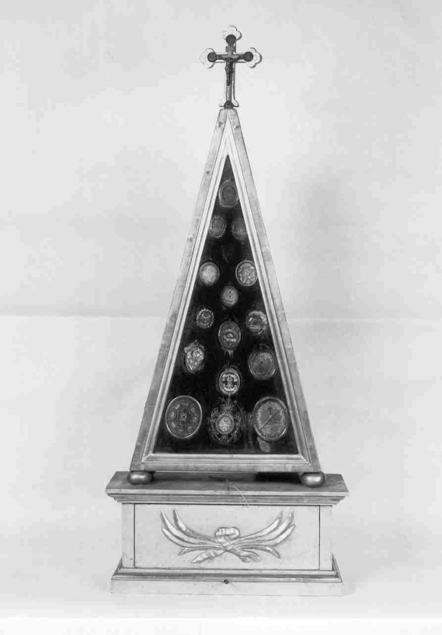 reliquiario architettonico - a piramide, opera isolata - ambito mantovano (seconda metà sec. XIX)