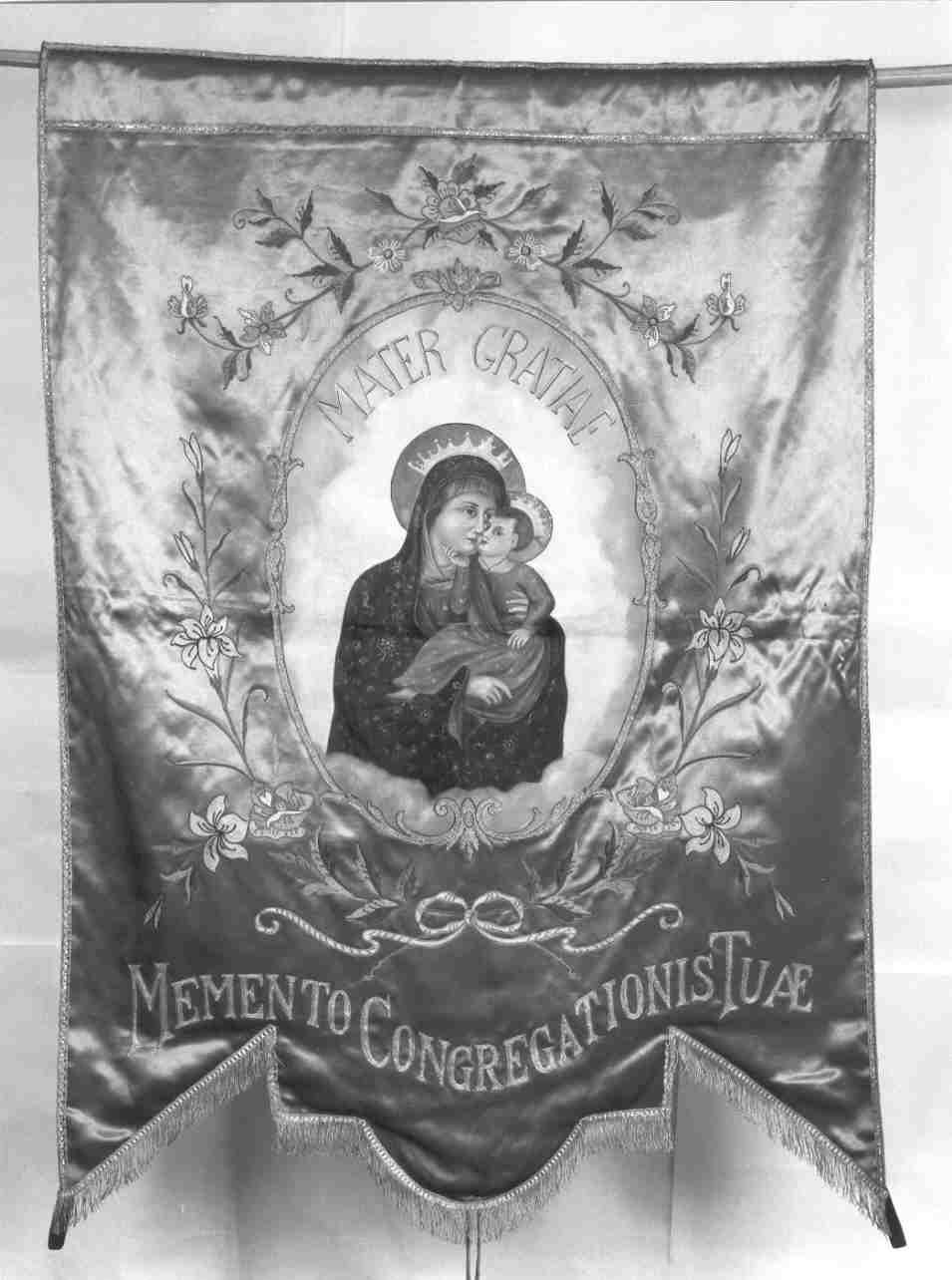 Madonna con Bambino (stendardo, opera isolata) - manifattura mantovana (secondo quarto sec. XX)