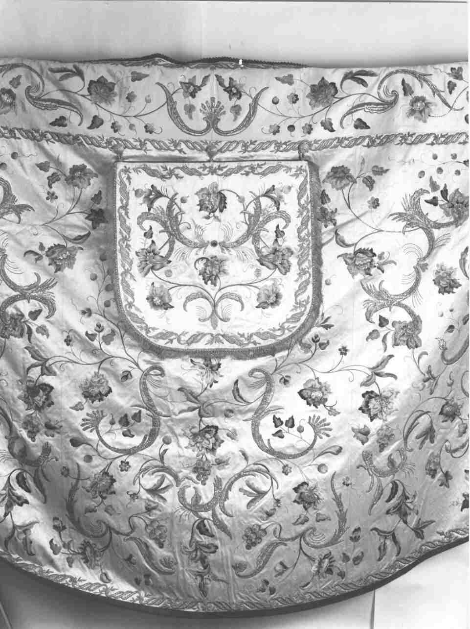 paramento liturgico, insieme - manifattura mantovana (primo quarto sec. XIX)