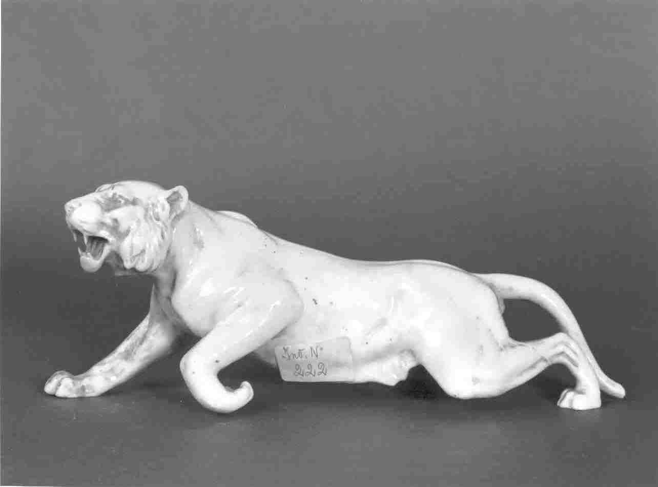 leonessa (statuetta, opera isolata) - manifattura di Capodimonte (seconda metà sec. XIX)