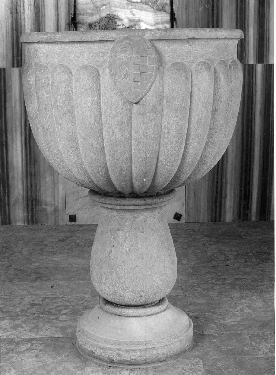 fonte battesimale - a fusto - ambito mantovano (sec. XVI)