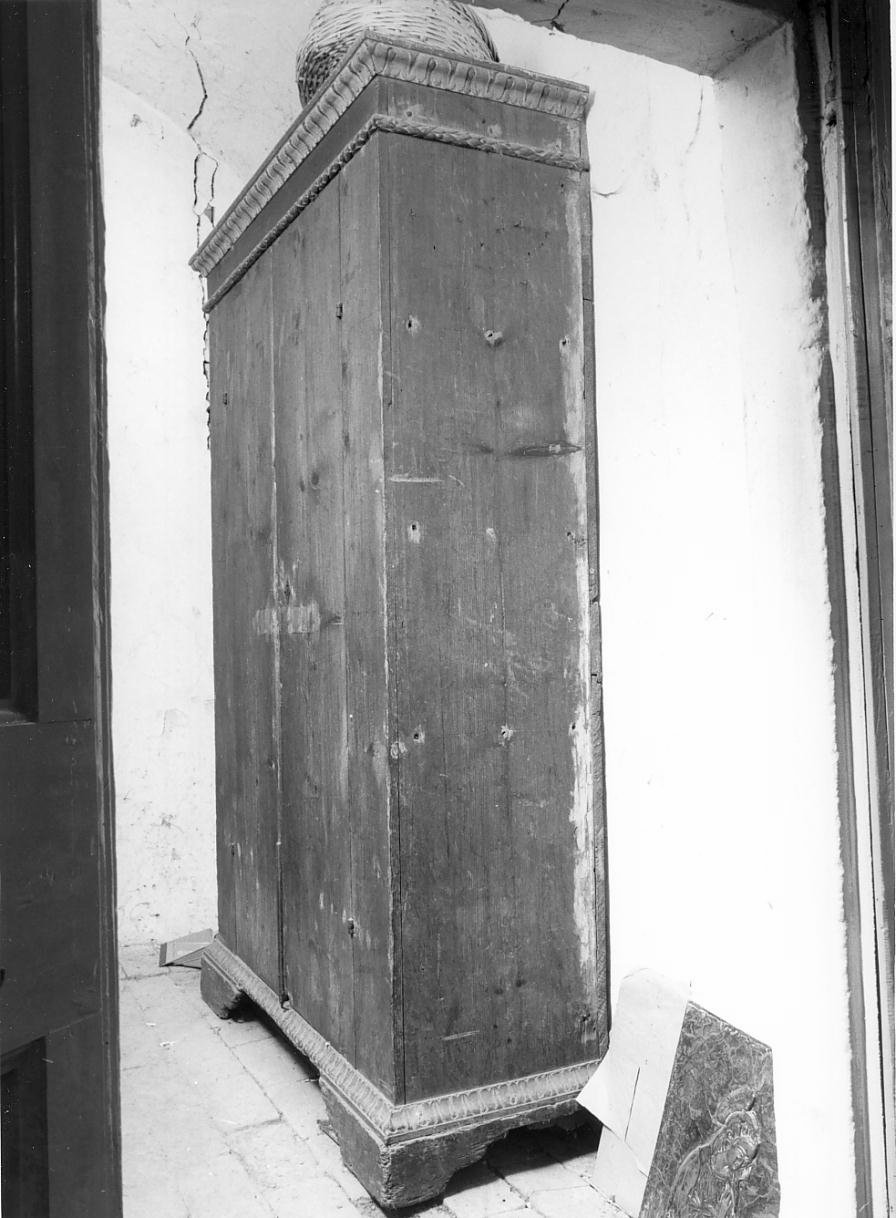 armadio - ambito emiliano (fine/inizio secc. XVIII/ XIX)