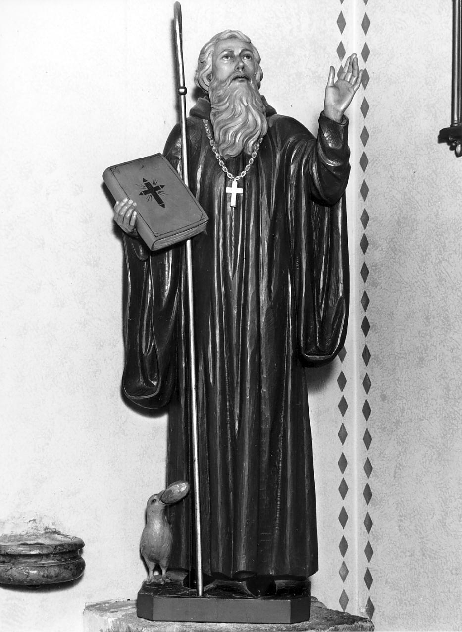 San Benedetto abate (statua, opera isolata) di Stuflesser Giuseppe (terzo quarto sec. XX)