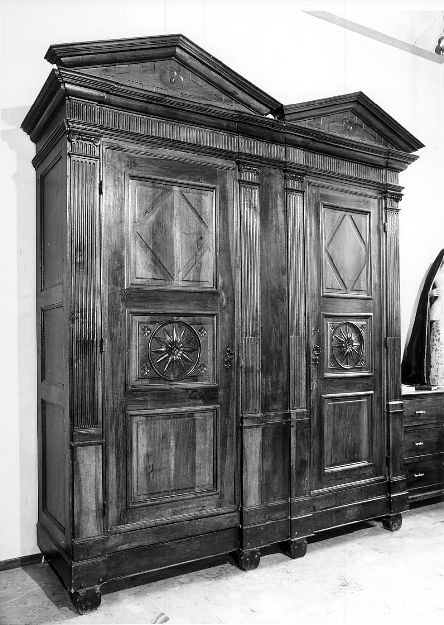 armadio, opera isolata - ambito cremonese (fine/inizio secc. XVIII/ XIX)