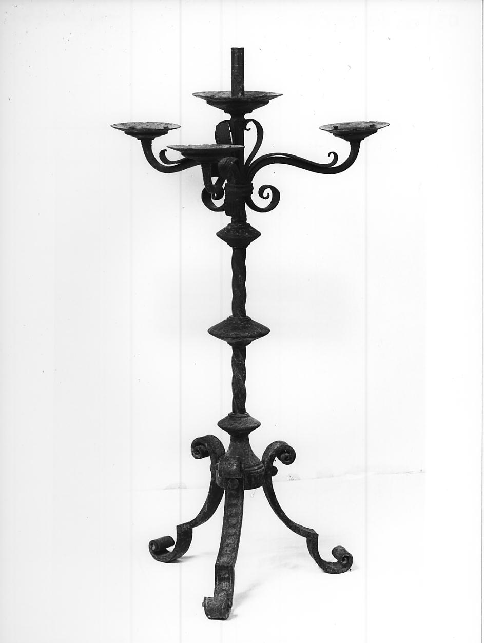 candelabro, opera isolata - ambito lombardo (prima metà sec. XX)