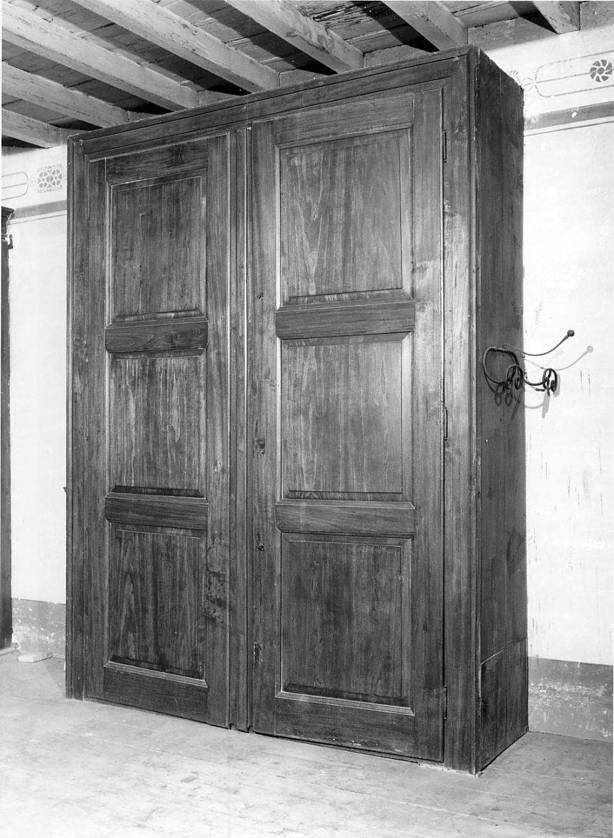 armadio - a muro, opera isolata - ambito lombardo (primo quarto sec. XX)
