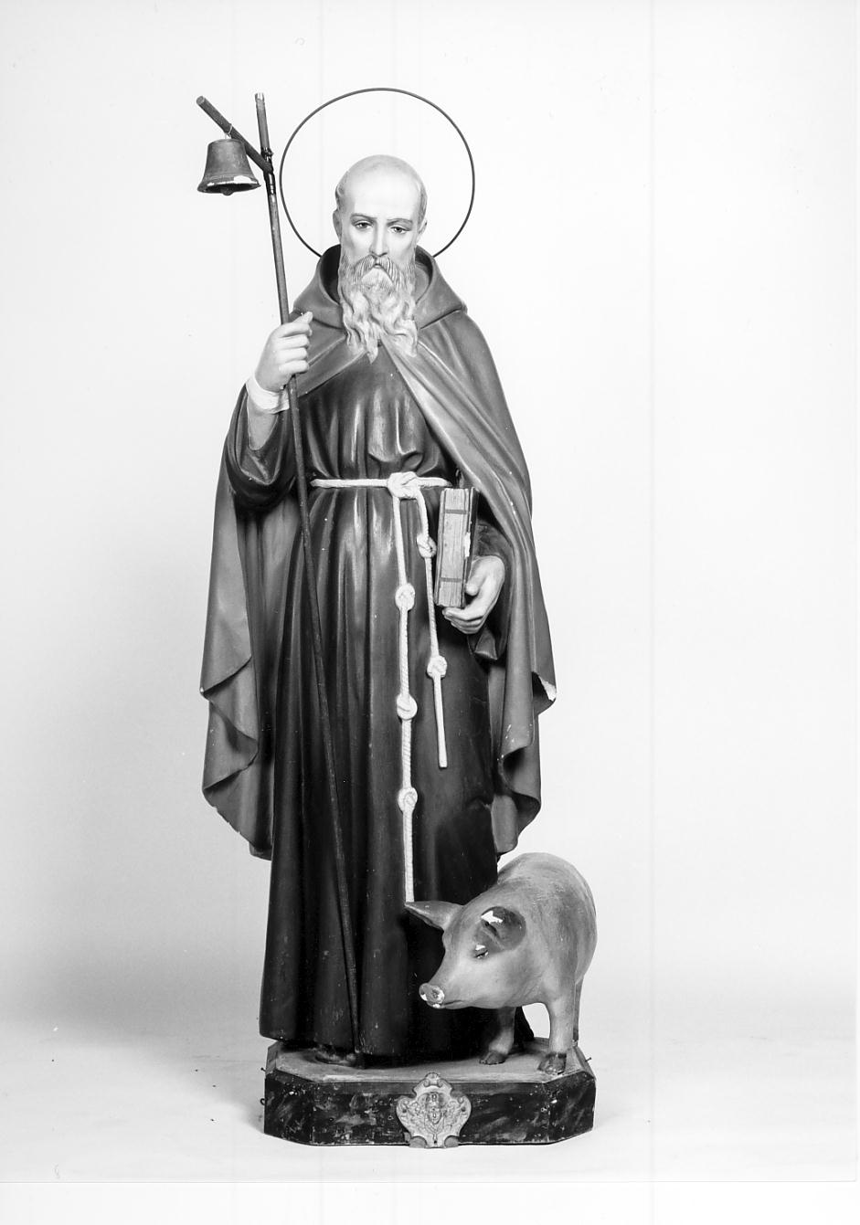 Sant'Antonio Abate (statua, opera isolata) di Raffaelli Luigi ditta (primo quarto sec. XX)