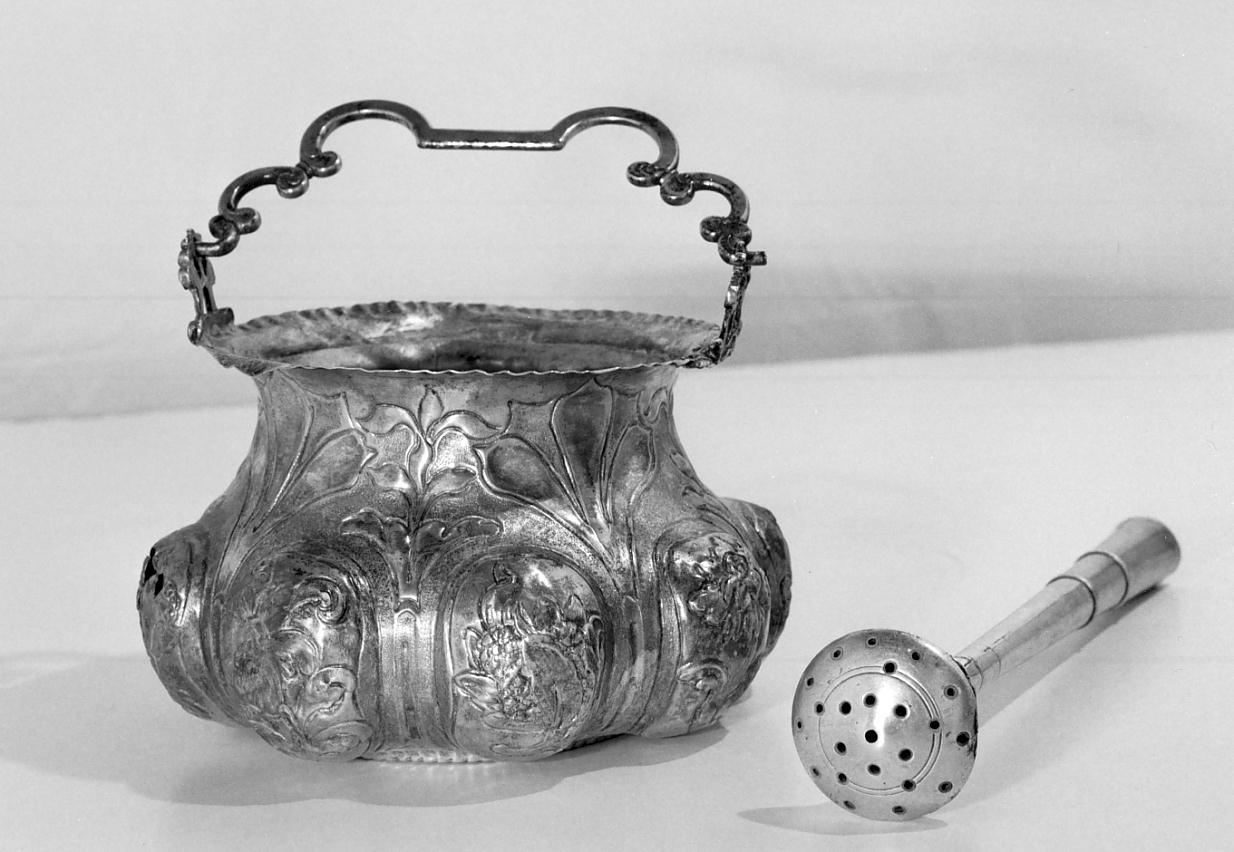 servizio per aspersione, opera isolata - bottega mantovana (primo quarto sec. XVIII)