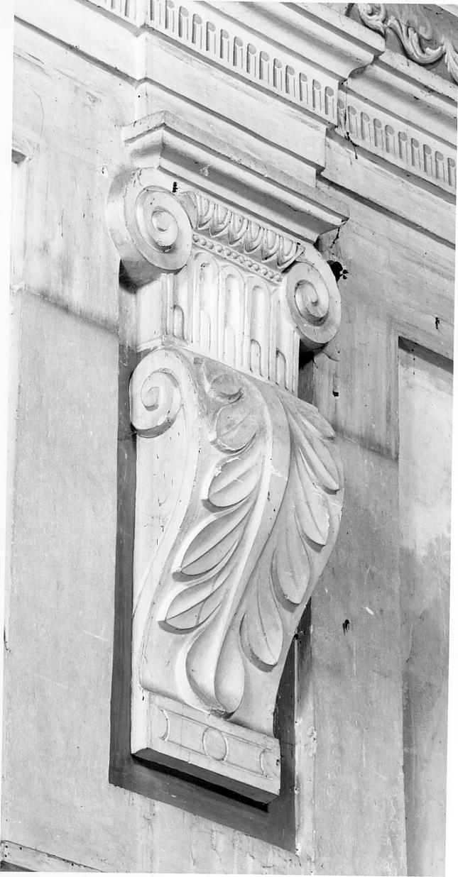 mensolone, elemento d'insieme - ambito lombardo (ultimo quarto sec. XVI)