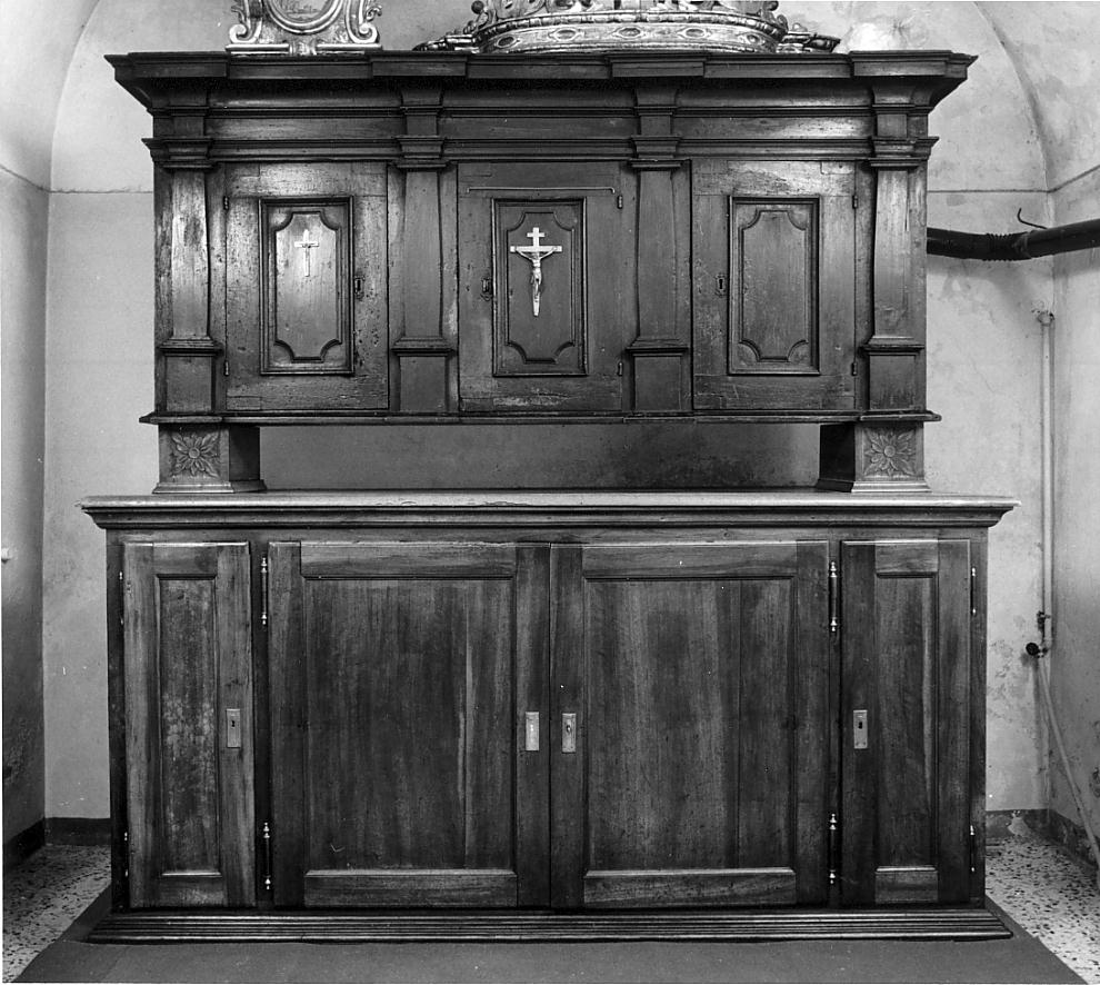 mobile da sacrestia, opera isolata - ambito lombardo (prima metà, prima metà sec. XVIII, sec. XX)