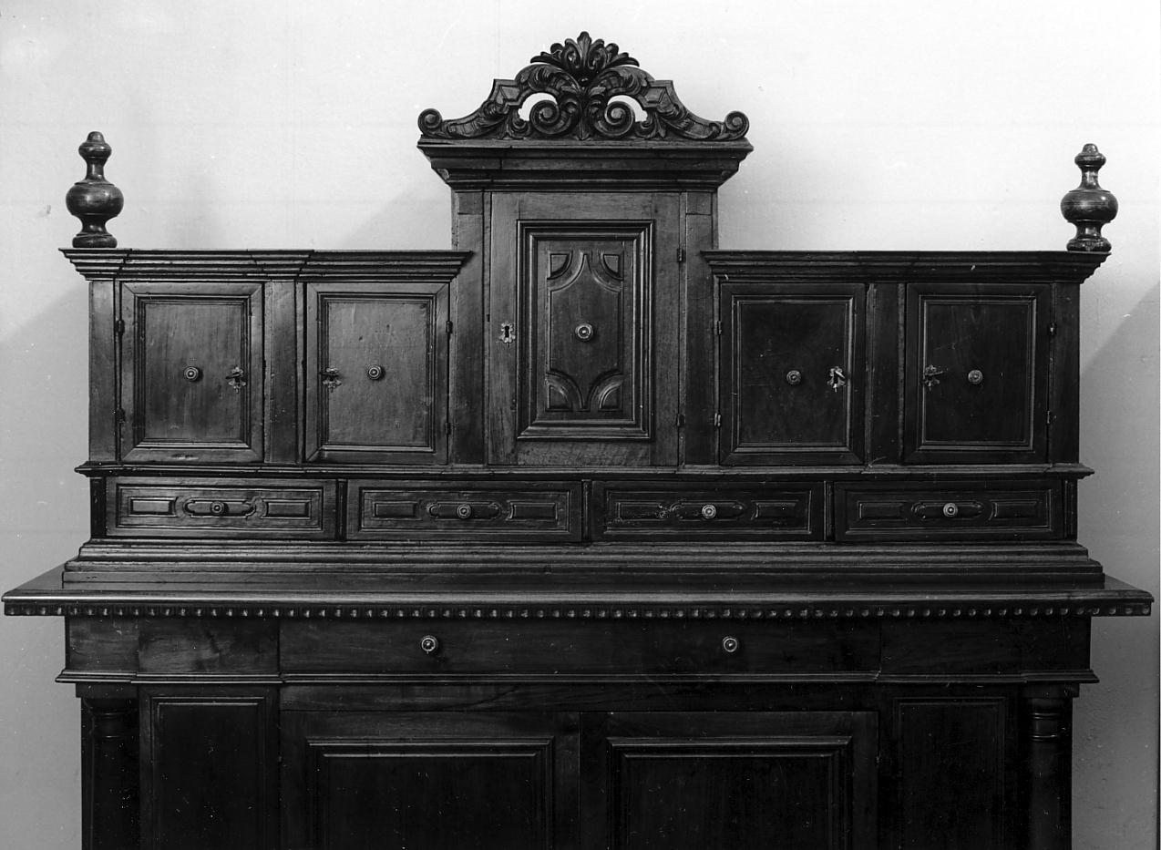 armadio da sacrestia, opera isolata - ambito mantovano (prima metà sec. XVIII)