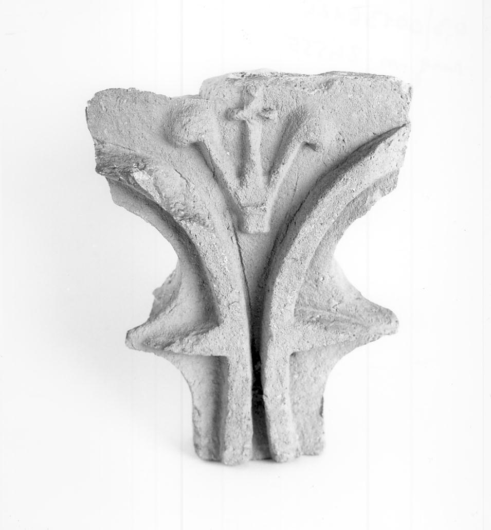 decorazione plastica, frammento - ambito mantovano (seconda metà sec. XV)