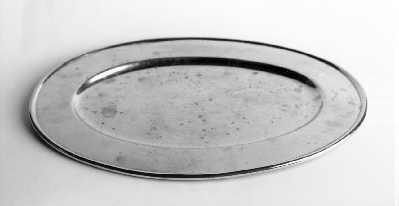 vassoio, serie - ambito lombardo (primo quarto sec. XX)