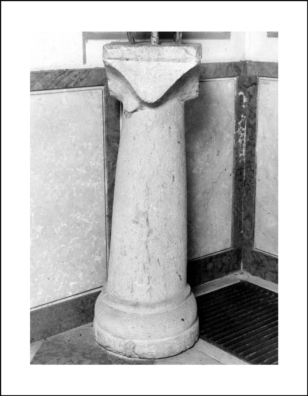 colonna, opera isolata - ambito lombardo (sec. XVI)