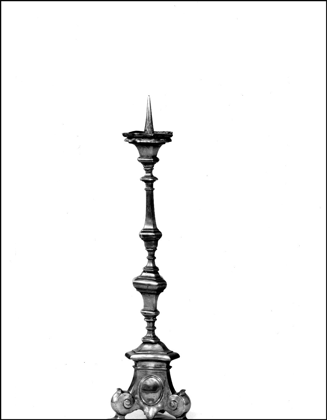 candeliere d'altare, serie - ambito lombardo (sec. XVIII)